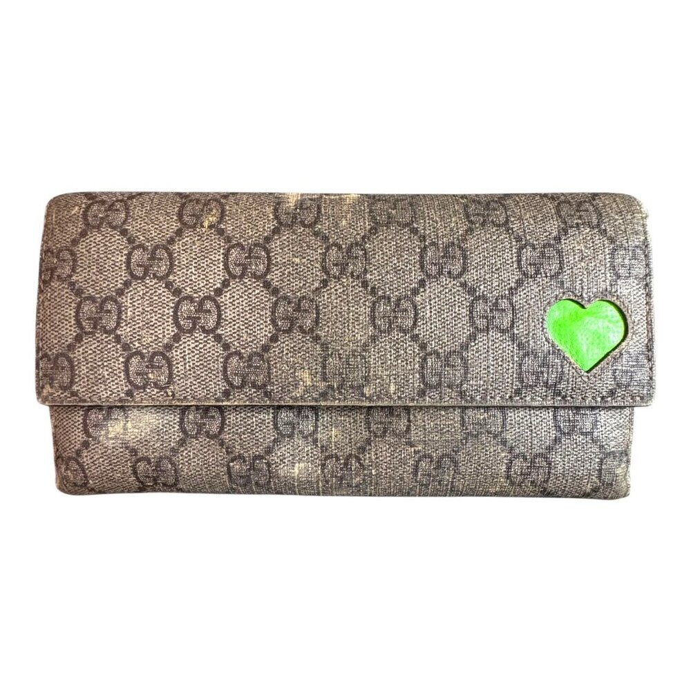 Gucci Authentic GG Canvas Green Heart Patch Wallet Monogram Limited Edition READ